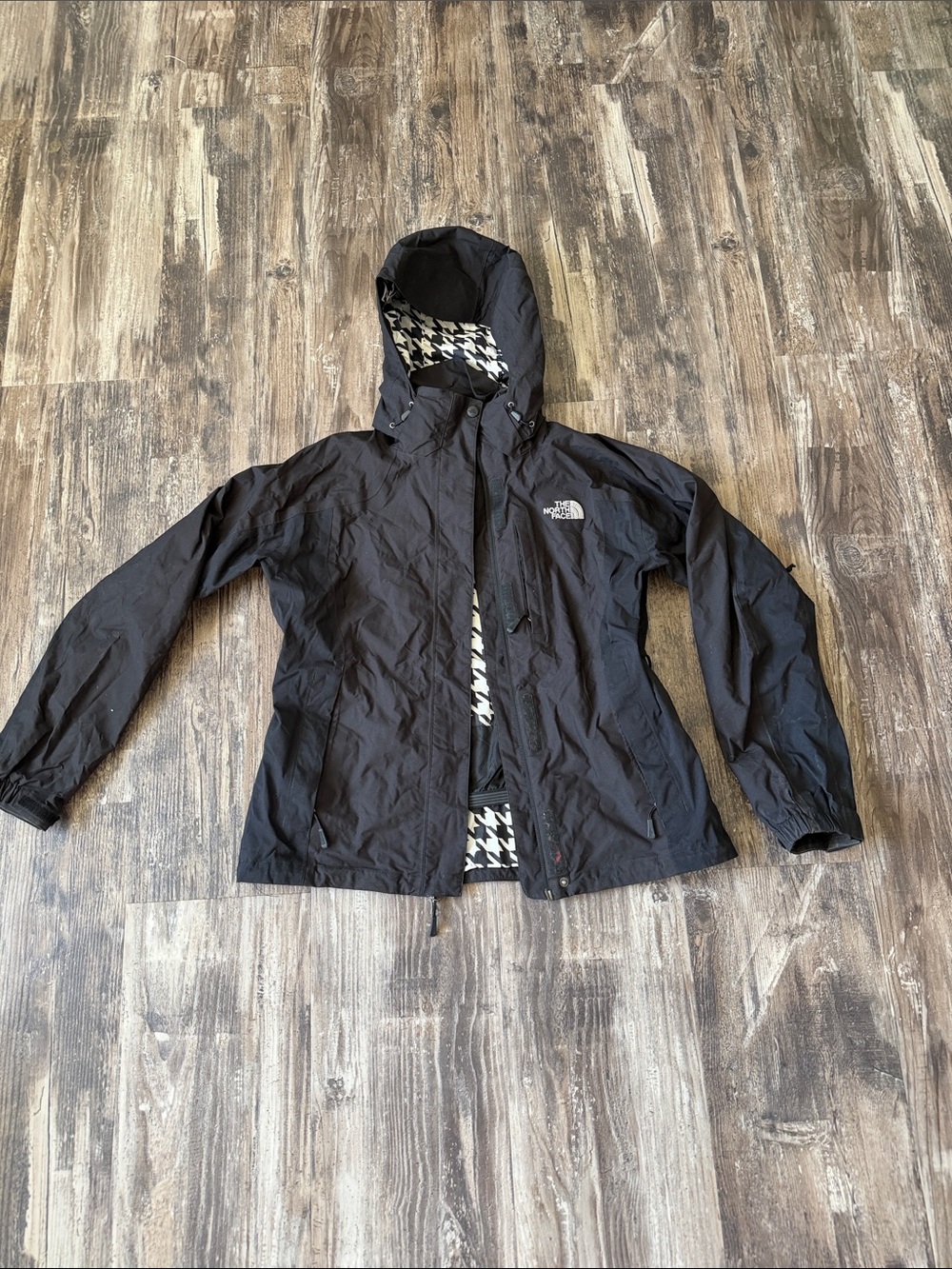 The North Face Black Hooded Kids Raincoat with Patterned Lining